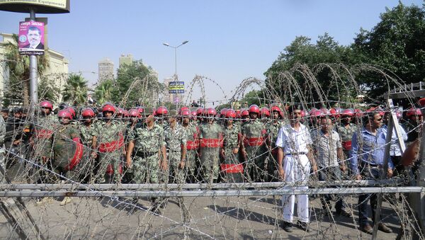 Военная полиция оцепила здание Высшего конституционного суда в столице Египта
