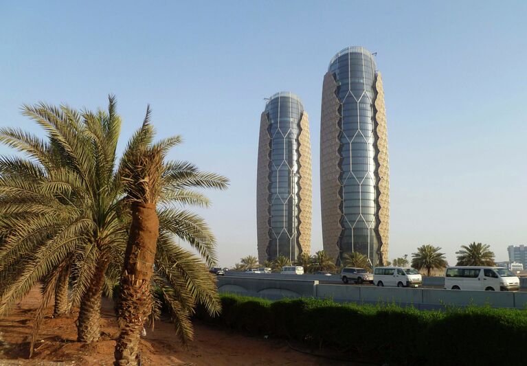 Небоскреб Al Bahar Towers в Абу-Даби