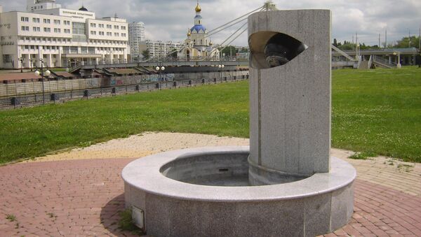 Слеза декана: оригинальный белгородский фонтан превратили в мусорку