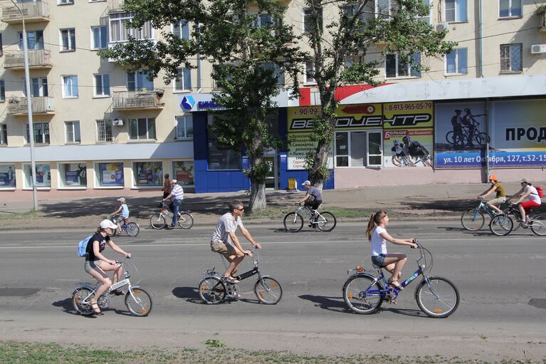 Велосипедисты в Омке