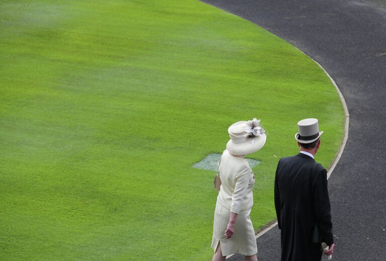 Королевские скачки Royal Ascot: парад шляпок и спортивный азарт