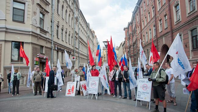 Пикет в Петербурге против ВТО