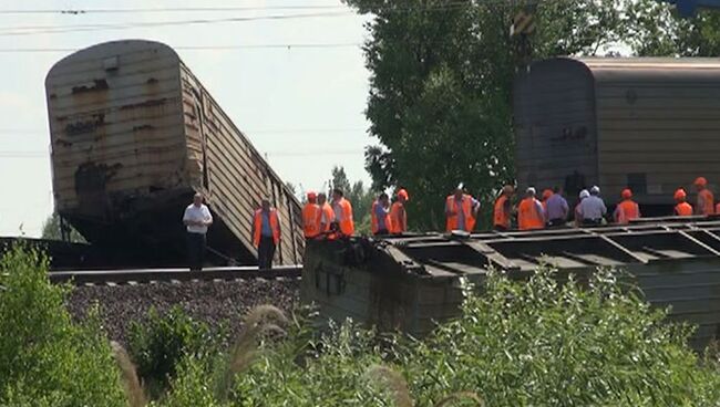 На месте происшествия: крушение крана в Троицке и пожар в Москве