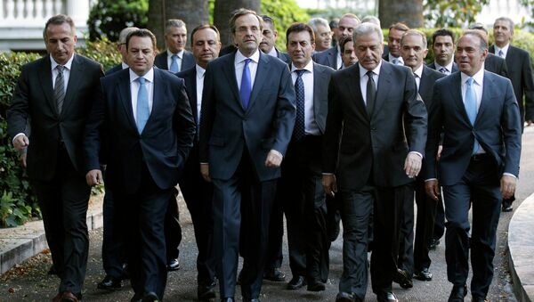 Премьер Греции Антонис Самарас и члены правительства