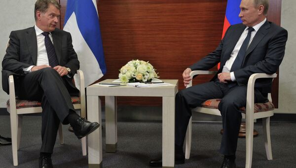 Президент России Владимир Путин и президент Финляндии Саули Ниинисте. Архивное фото