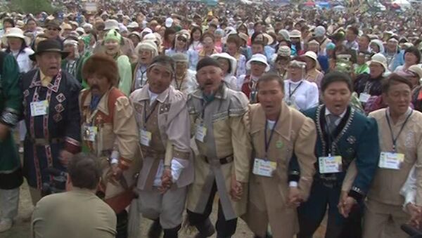 Более 15 тысяч якутян попали в книгу Гиннесса, исполнив танец осуохай