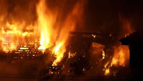 Пожар в автосервисе на севере Москвы