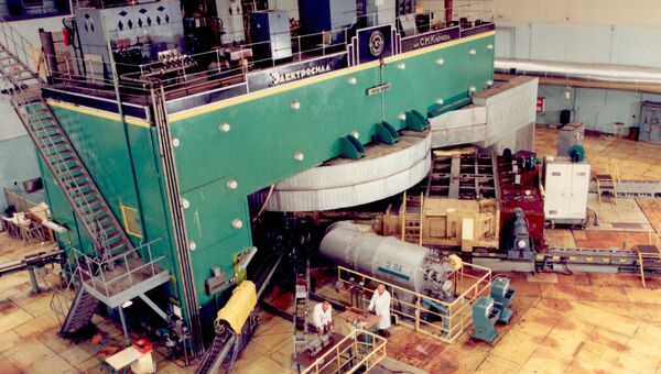 Ускоритель тяжелых ионов в Объединенном институте ядерных исследований (ОИЯИ) в подмосковной Дубне