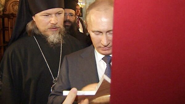 Путину подарили Вифлеемскую Звезду в храме Рождества в Иерусалиме