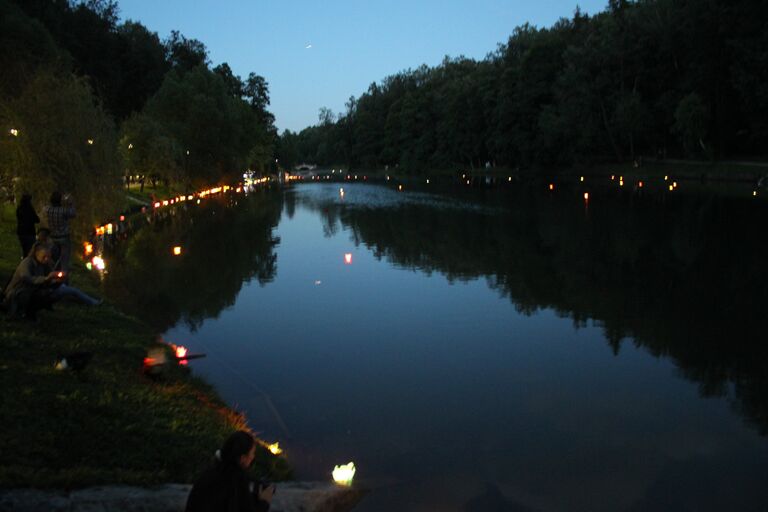 Водные фонарики в Москве