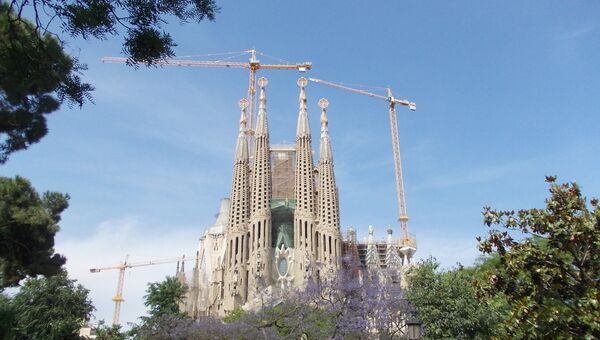 Искупительный храм Святого Семейства, Барселона — включён в 