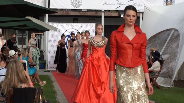 Россияне показали гостям Королевской регаты наряды от Валентина Юдашкина