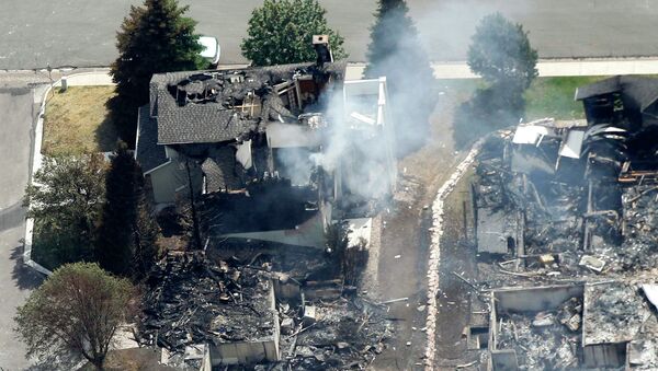 Пожар уничтожил более 340 домов в Колорадо-Спрингс, погиб один человек