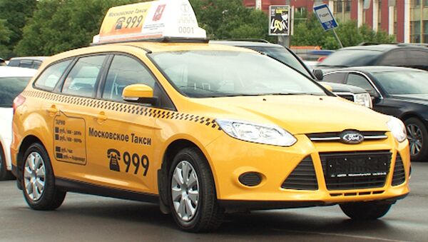 Москвичам показали такси будущего с мультимедийной начинкой