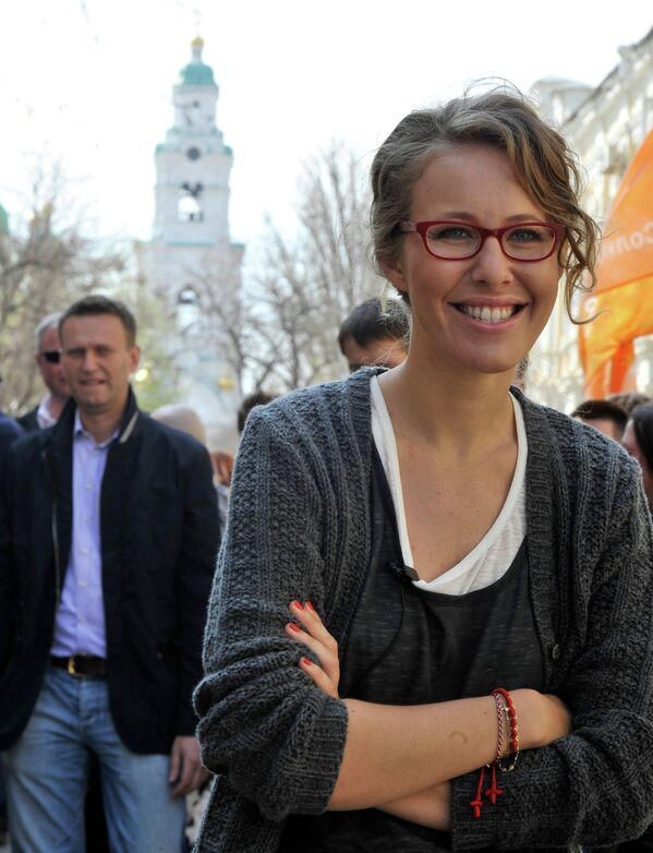 Ксения Собчак перед шествием в поддержку экс-кандидата в мэры Астрахани Олега Шеина в Астрахани