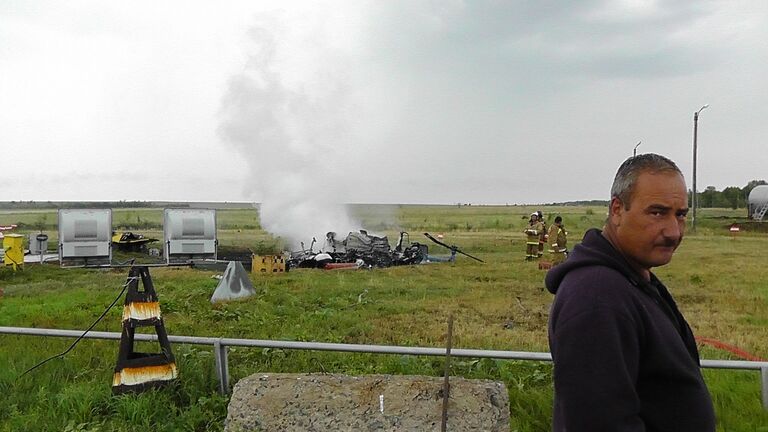 Вертолет Ми-2, загоревшийся в понедельник утром в Оренбурге