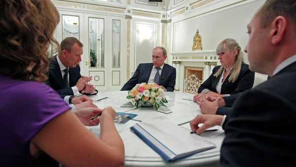 В.Путин встретился с представителями Брянской области