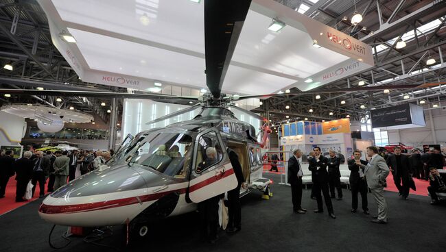 Двухмоторный многоцелевой вертолет AgustaWestland AW139. Архив