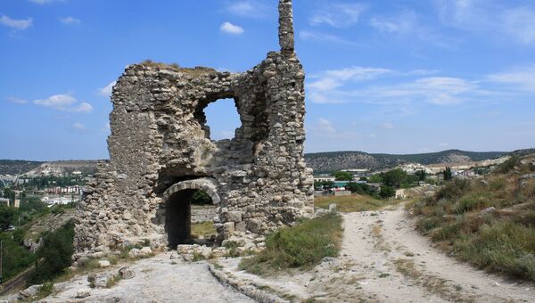 Инкерманский Свято-Климентовский монастырь и развалины крепости Каламита