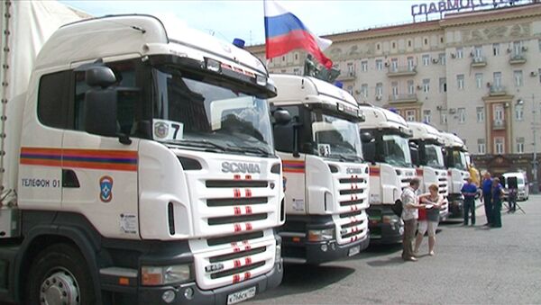 Колонна грузовиков с гуманитарной помощью москвичей отправилась в Крымск
