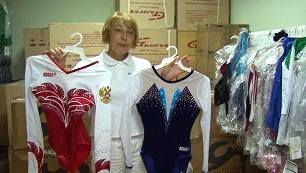 Тренер показала олимпийские костюмы гимнасток, которые шили полгода
