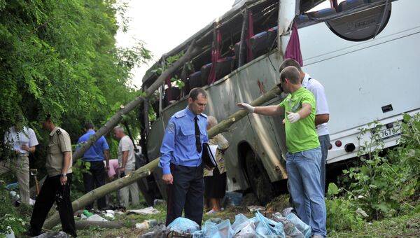Число жертв ДТП с автобусом с паломниками на Украине увеличилось до 15