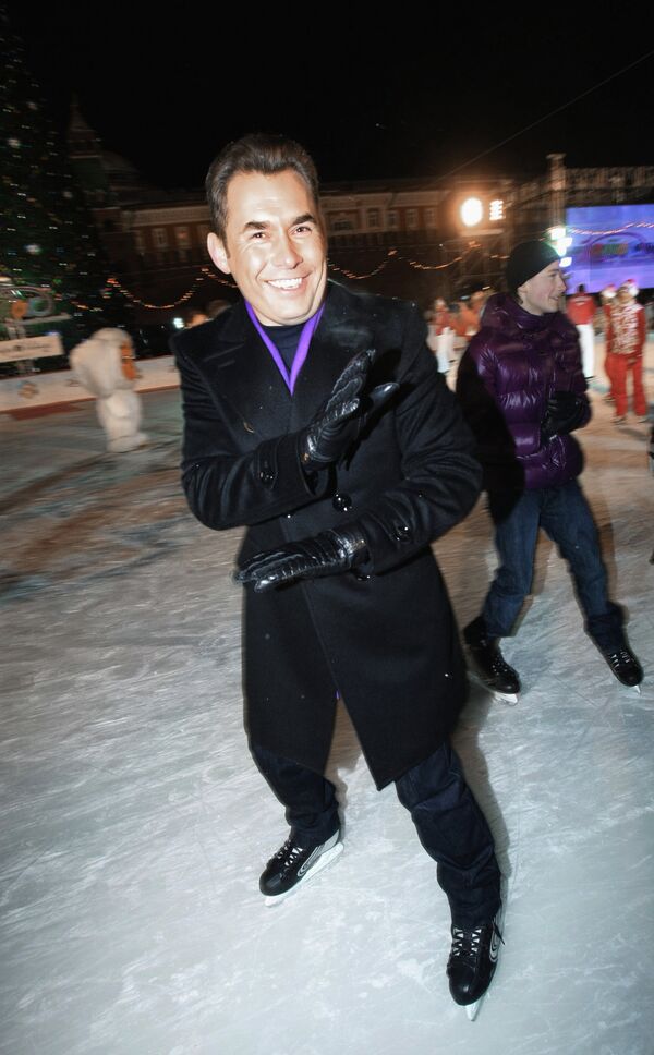 Адвокат Павел Астахов на открытии ледового катка на Красной площади в Москве
