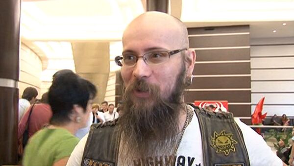 Поклонники мерялись бородами перед концертом ZZ Top в Москве