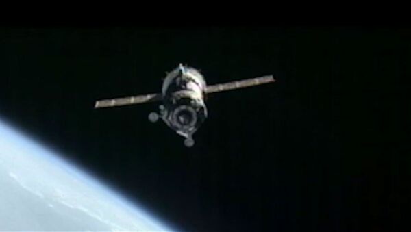 Встреча в космосе: кадры стыковки Союза ТМА-05М с МКС 