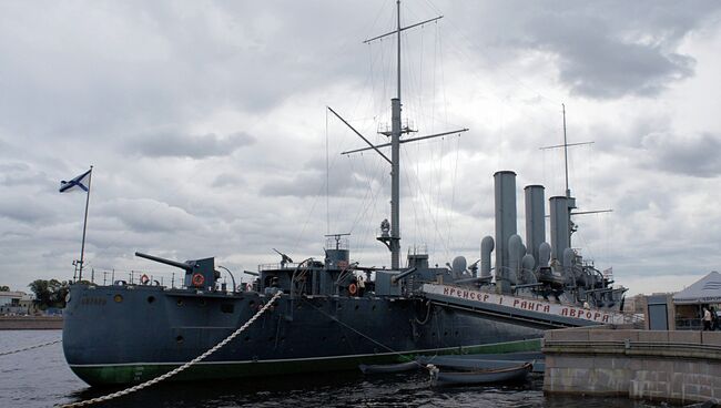 Крейсер Аврора в Санкт-Петербурге.