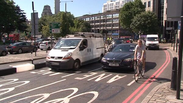 Акция протеста таксистов Лондона против олимпийской дорожной разметки