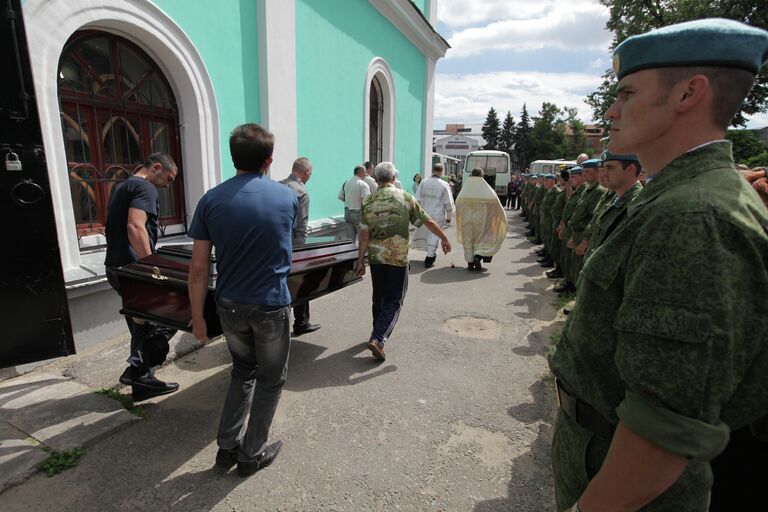 Панихида по погибшим в ДТП в Старой Купавне