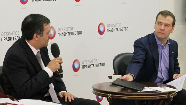 Д.Медведев на заседании Открытого правительства