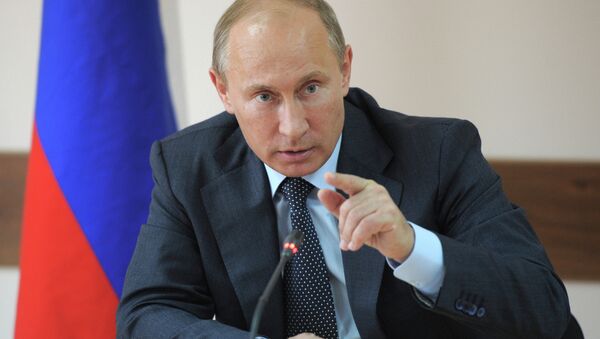 Россия не собирается вступать в гонку вооружений, заявил Путин
