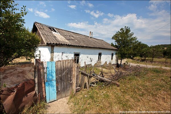 Село Счастливое: репортаж из заброшенного уголка крымского предгорья