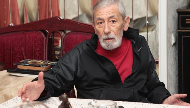 Слухи о смерти Кикабидзе не соответствуют действительности – продюсер 