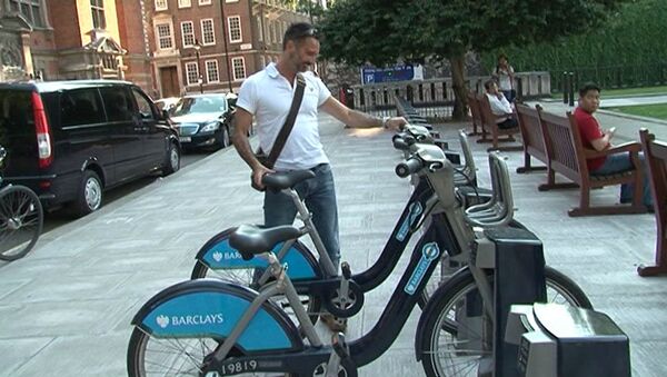 Как взять напрокат велосипед в столице Олимпиады. Видеоинструкция 