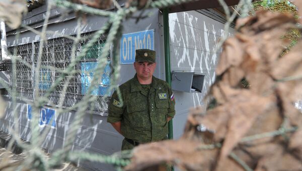 Блок-пост российских миротворцев на въезде в город Бендеры