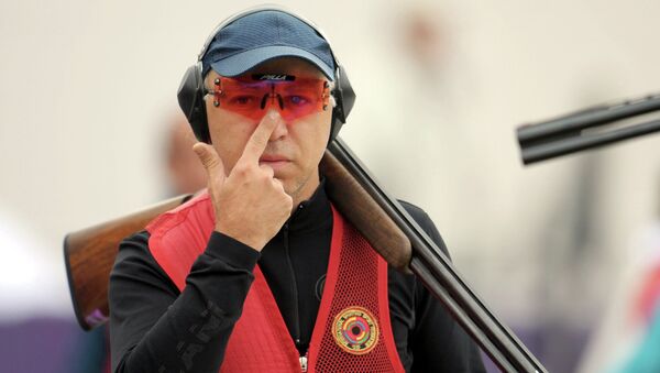 Россиянин Валерий Шомин выступает с упражнением скит