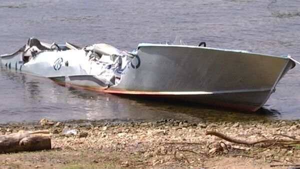 Последствия столкновения двух моторных лодок на Волге в Самаре