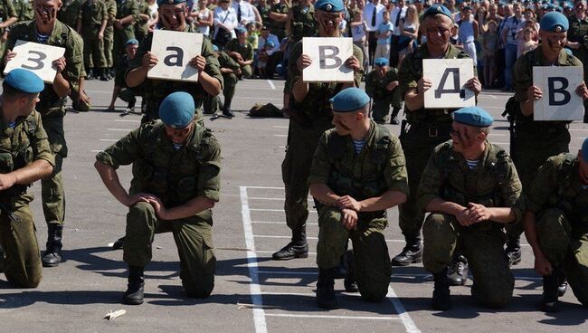 Показательные выступления в Иванове в день ВДВ