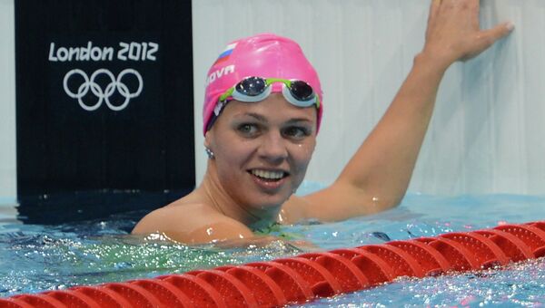 Россиянка Юлия Ефимова, завоевавшая бронзовую медаль, в финальных соревнованиях по плаванию