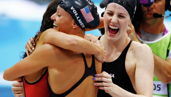Американки с рекордом мира выиграли эстафету в плавании на Олимпиаде