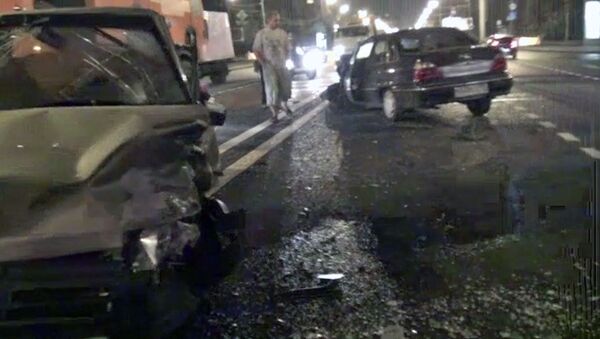 Две легковушки ВАЗ и Daewoo Nexia столкнулись на Волоколамском шоссе в Москве