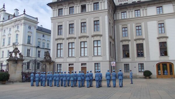 Развод караула у Президентского дворца в Праге. Архив