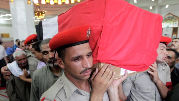 Прощание с военными, погибшими при атаке КПП в Египте