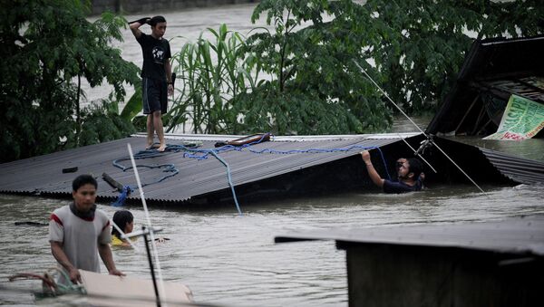 Число жертв наводнения на Филиппинах выросло до 60 человек