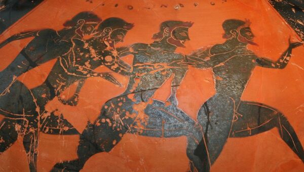 Соревнующиеся бегуны на панафинейской амфоре. 530 г. до н. э.