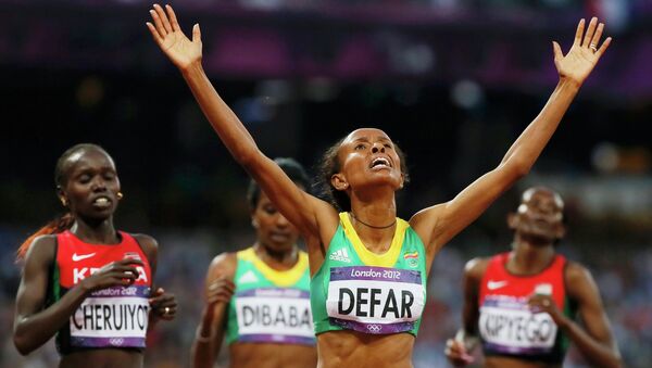 Эфиопская бегунья Месерет Дефар выиграла золотую медаль Олимпиады-2012 в беге на 5000 метров