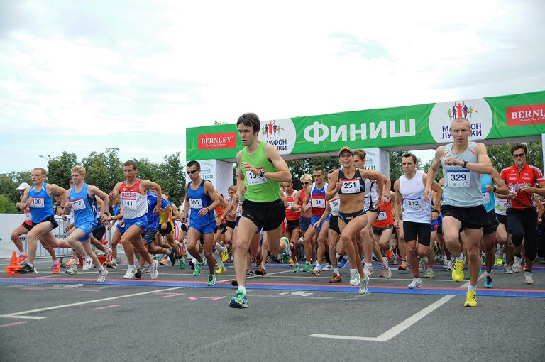 В Лужниках День физкультурника спорт забег